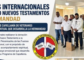 GEDEONES INTERNACIONALES DONAN MIL NUEVOS TESTAMENTOS A HERMANDAD PARA FORTALECER CAPELLANÍA Y ESPIRITUALIDAD