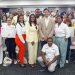 Raymond Rodríguez entrega laptops a 56 estudiantes meritorios mediante la Fundación GBC