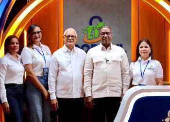 IDOPPRIL orienta a asistentes en Expo Vega Real 2026 para prevenir riesgos laborales