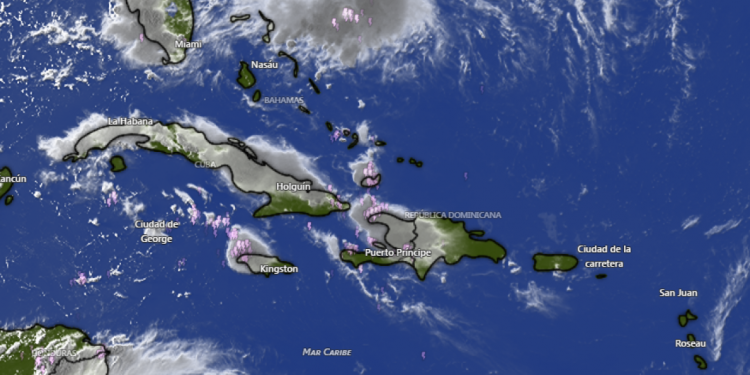 Más lluvias mantienen en alerta amarilla al Distrito Nacional y Santo Domingo