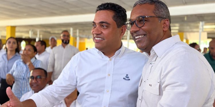 Agustín Burgos proclamado coordinador de campaña de David Collado en La Vega