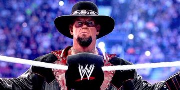 Undertaker sorprende con aparición en juego de las Bananas de Savannah