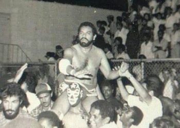 Astroman: De las peleas callejeras al ring, de la mano de Jack Veneno