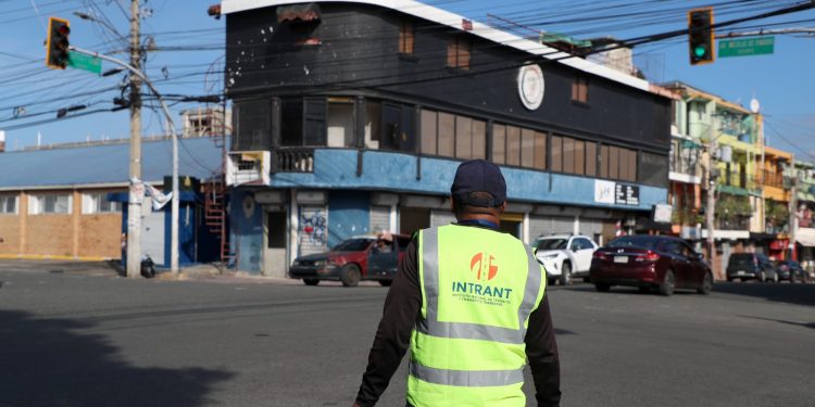 INTRANT agiliza respuesta a averías semafóricas tras intensas lluvias en Santo Domingo